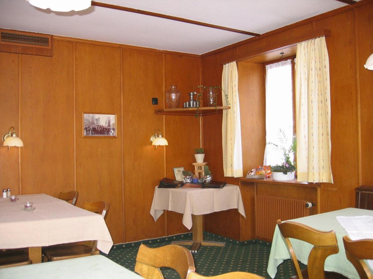 ホテル ガストハウス ワルトハイム フュルステンアウブルック エクステリア 写真